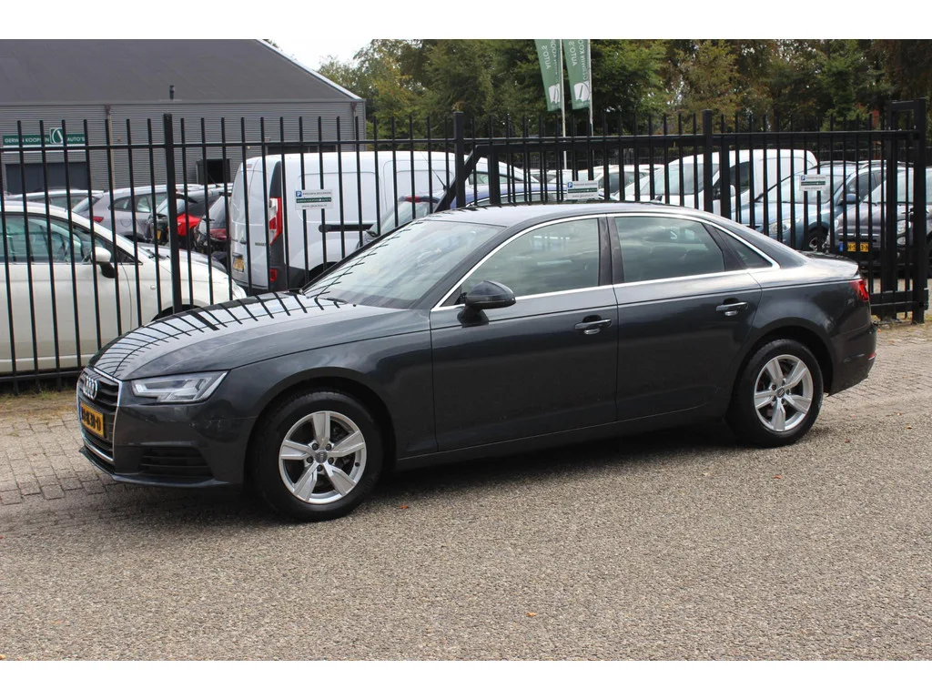 Audi A4 (2018) — foto 1
