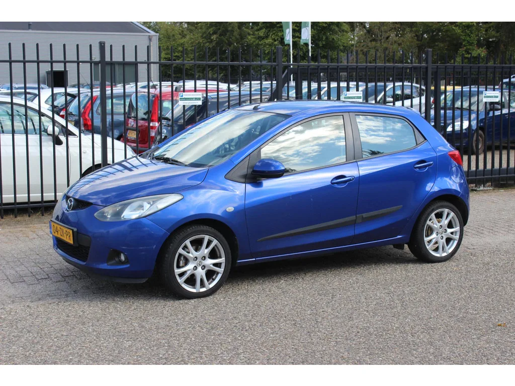 Mazda 2 (2008) — foto 1