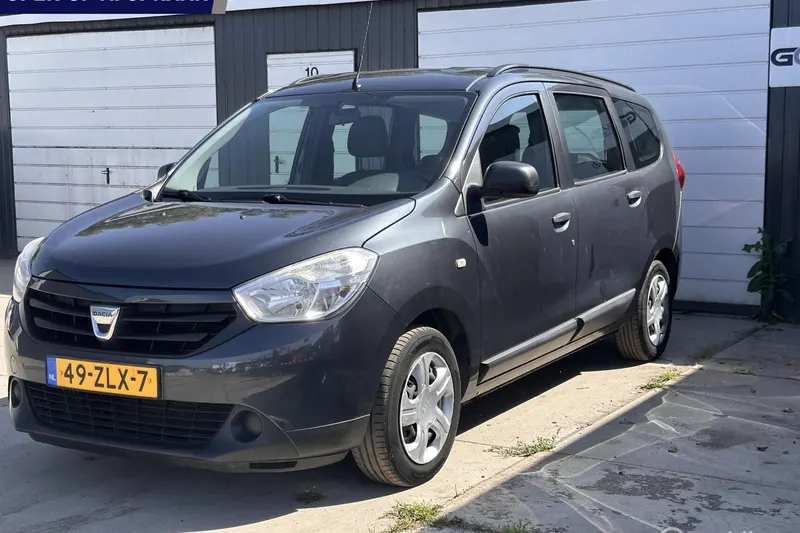 Dacia Lodgy (2013)