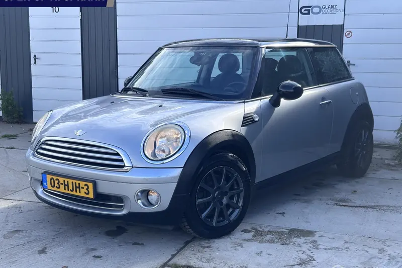 MINI Cooper (2007)