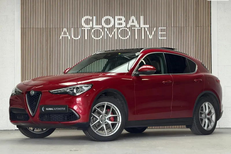 Alfa Romeo Stelvio (2017)