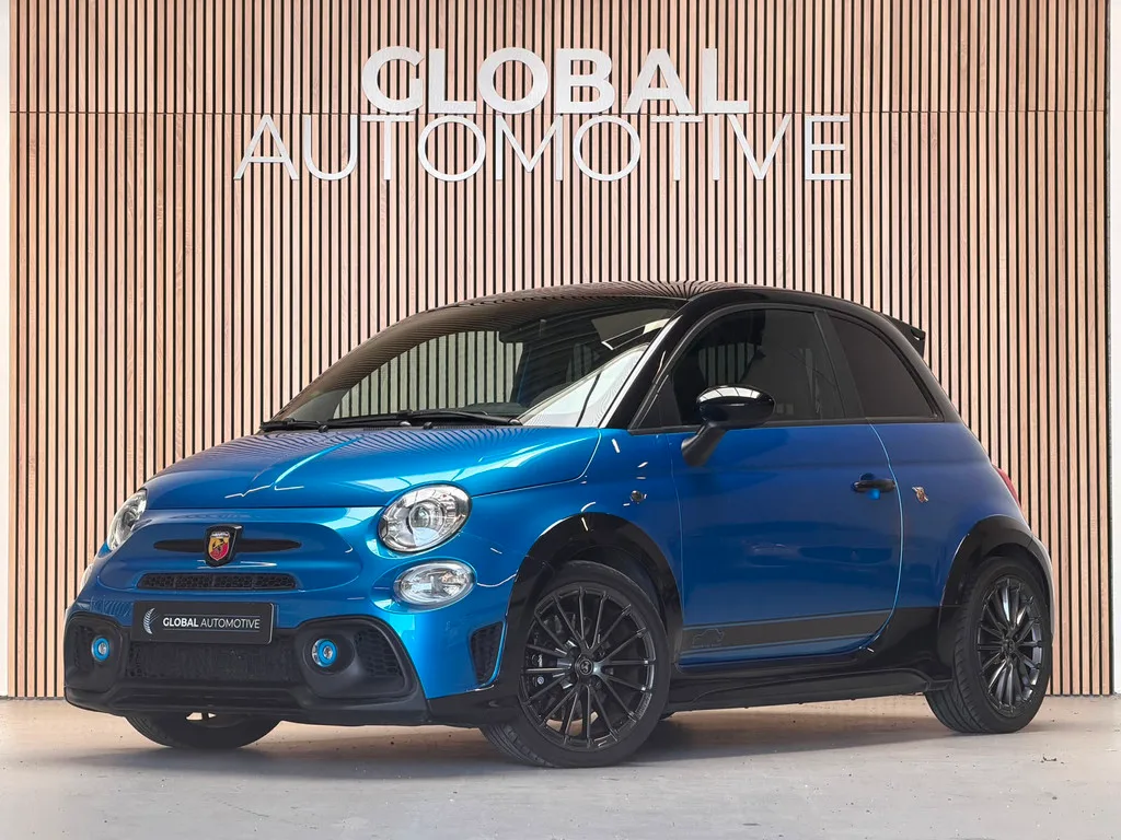 Abarth 695 (2022) — foto 1