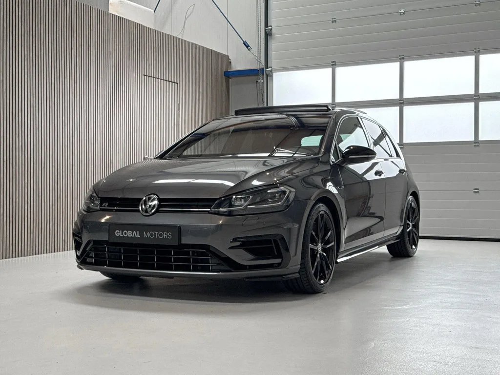 Volkswagen Golf (2018) — foto 1