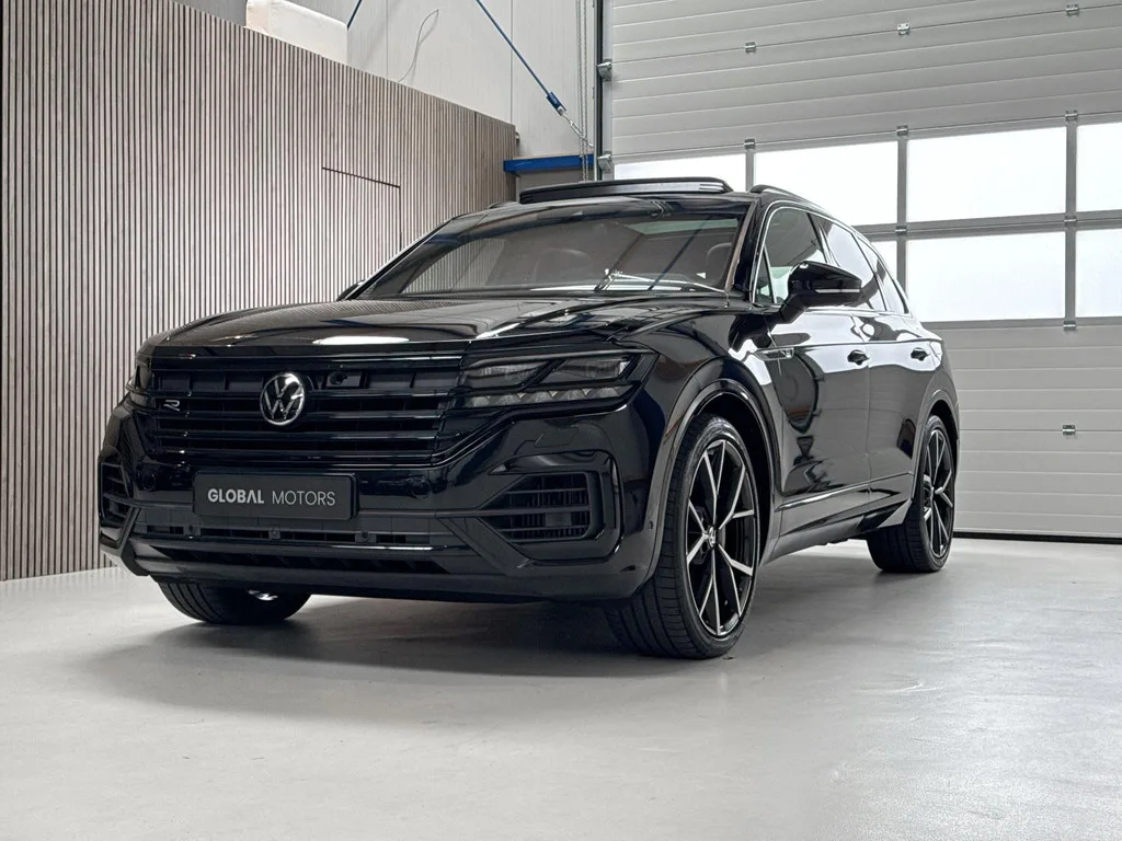 Volkswagen Touareg (2023) — foto 1