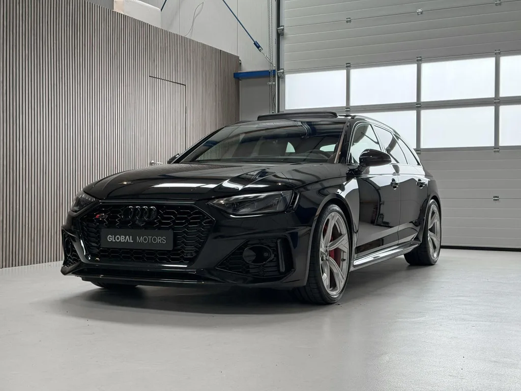 Audi RS 4 (2020) — foto 1