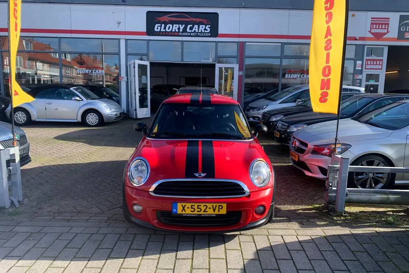 MINI One (2013)
