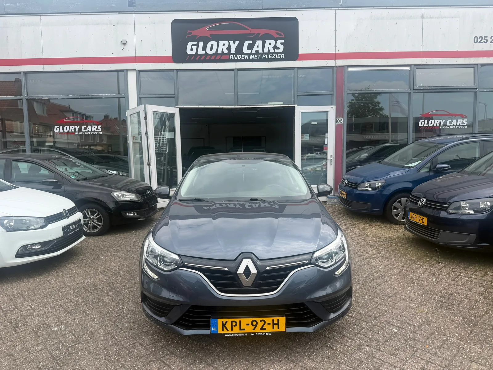 Renault Mégane (2018) — foto 1