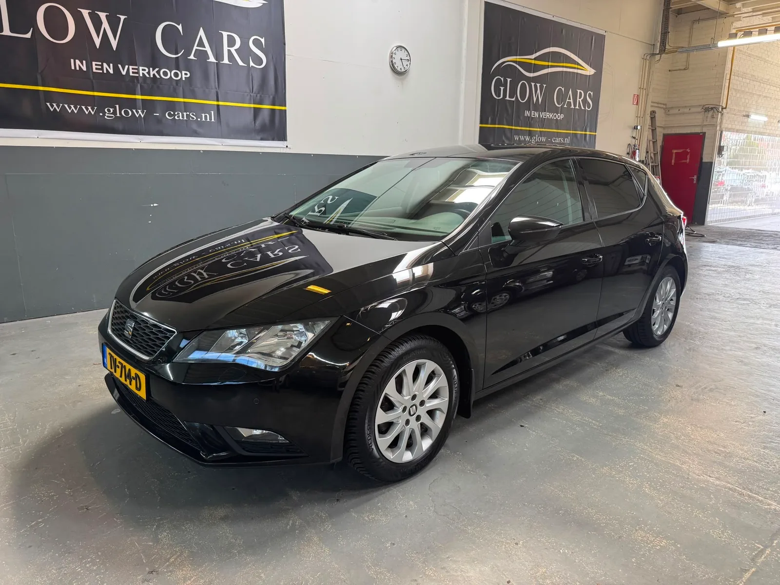 SEAT Leon (2015) — foto 1