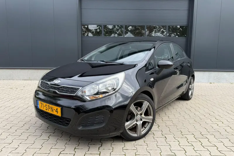 Kia Rio (2012)