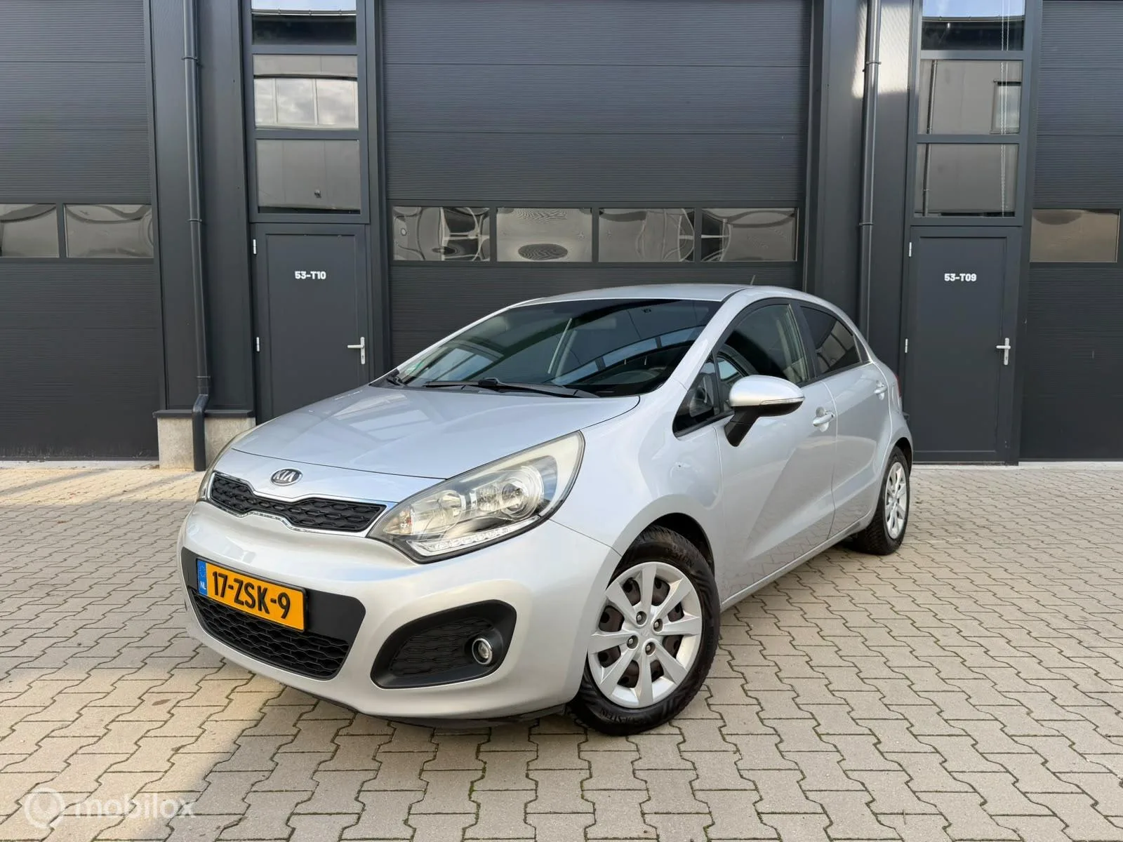 Kia Rio (2013) — foto 1