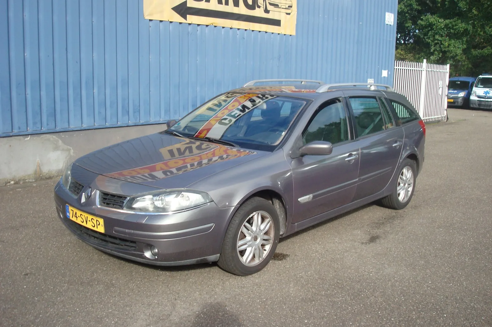 Renault Laguna (2006) — foto 1