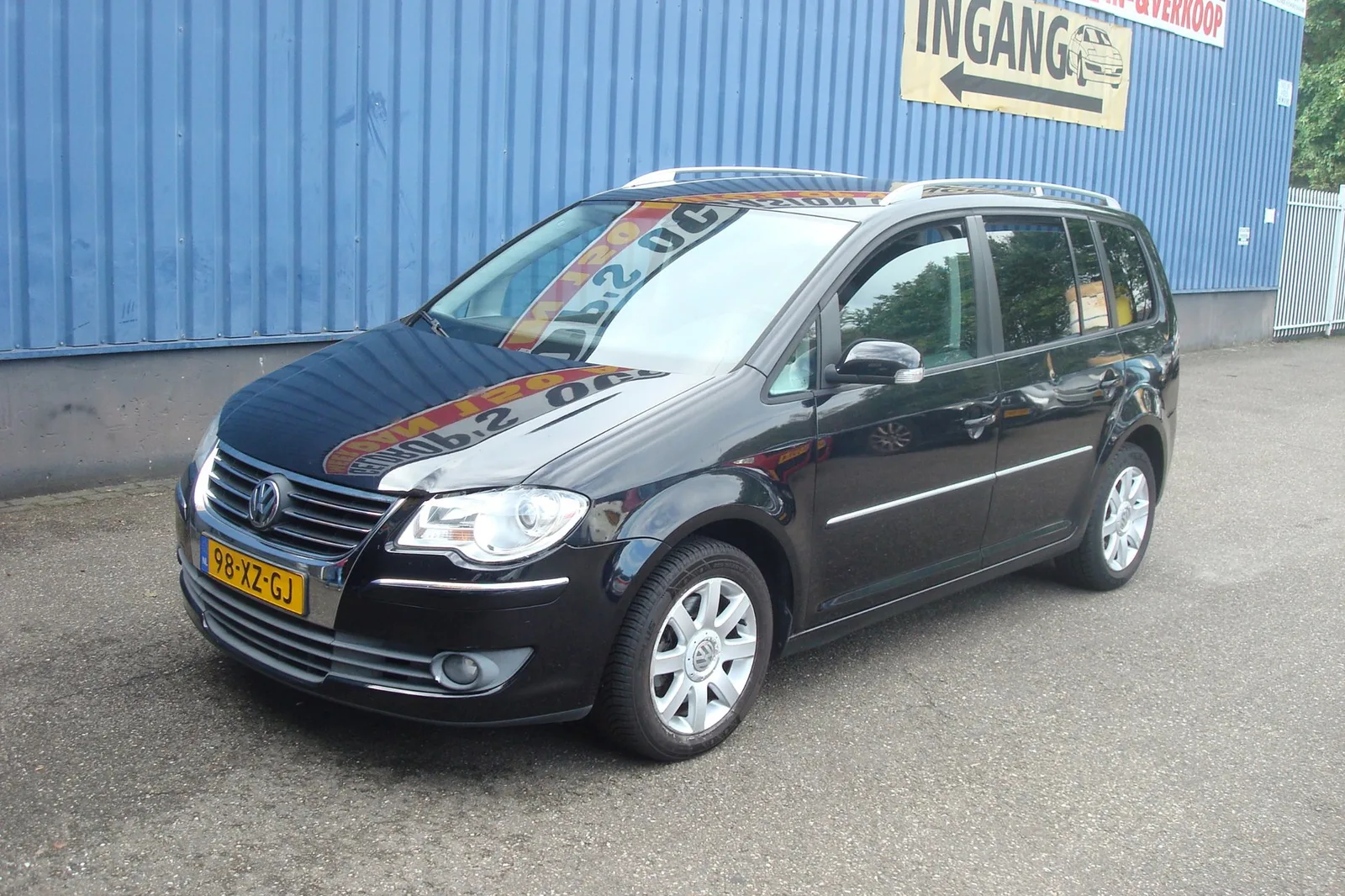 Volkswagen Touran (2007) — foto 1