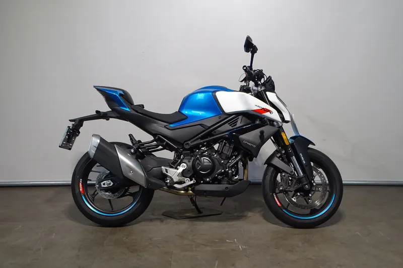 CFMoto 450NK (2024)