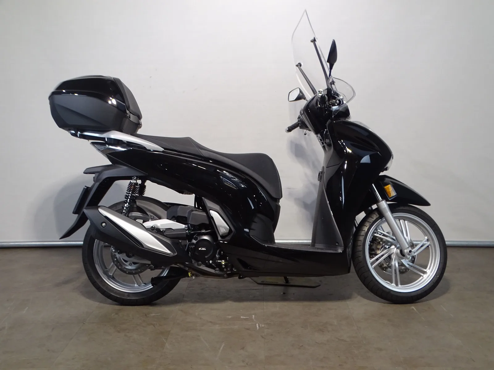 Honda SH 350I (2025) — foto 1