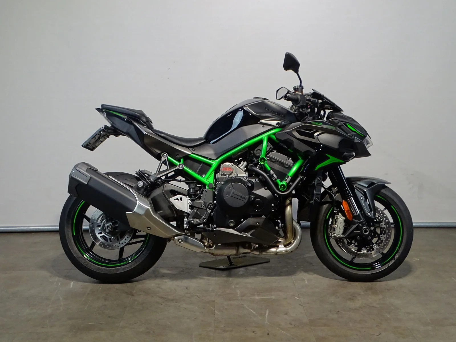 Kawasaki Z H2 (2023) — foto 1