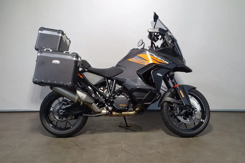 KTM 1290 Super Adventure S (2022)