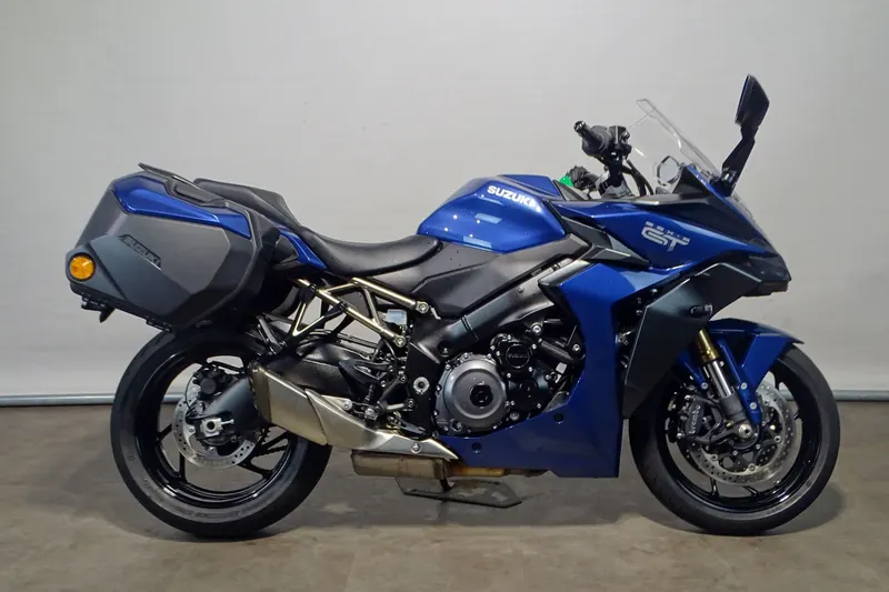 Suzuki GSX-S1000GT (2023)