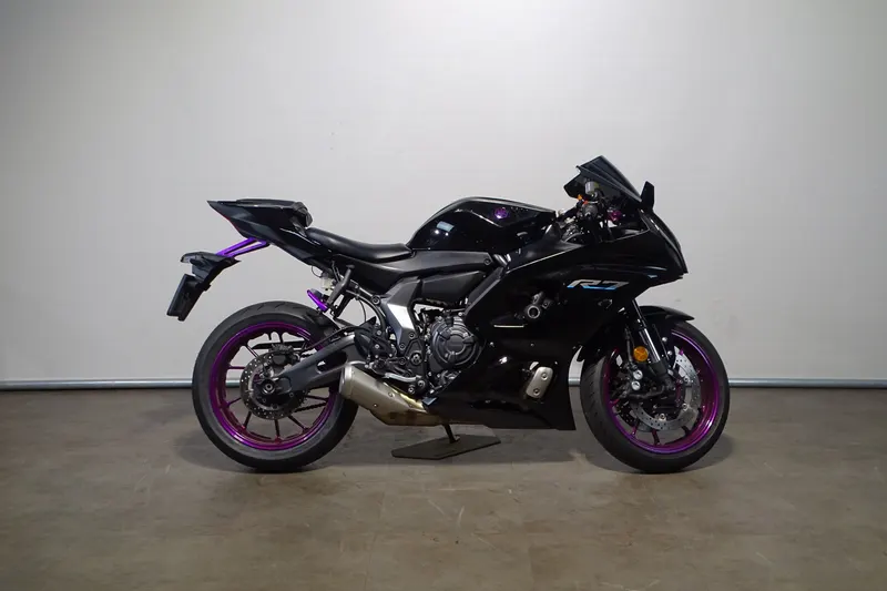 Yamaha YZF-R7 (2023)