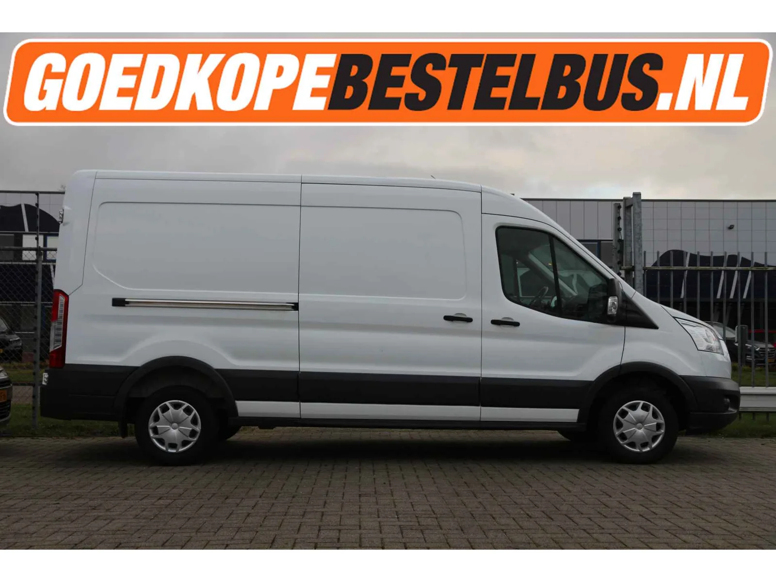 Ford Transit (2017) — foto 1