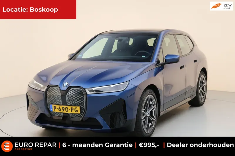 BMW iX (2022)