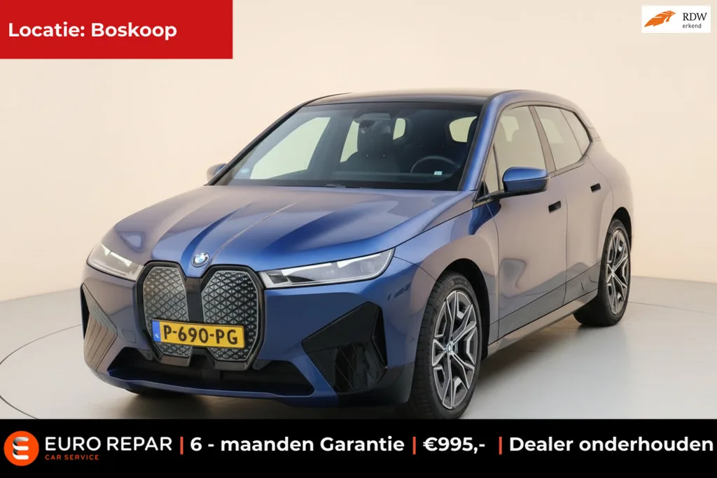 BMW iX (2022) — foto 1