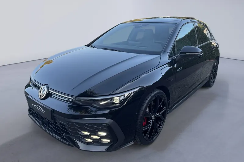 Volkswagen Golf (2025)