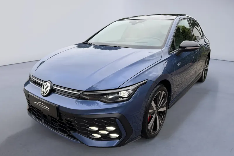 Volkswagen Golf (2025)