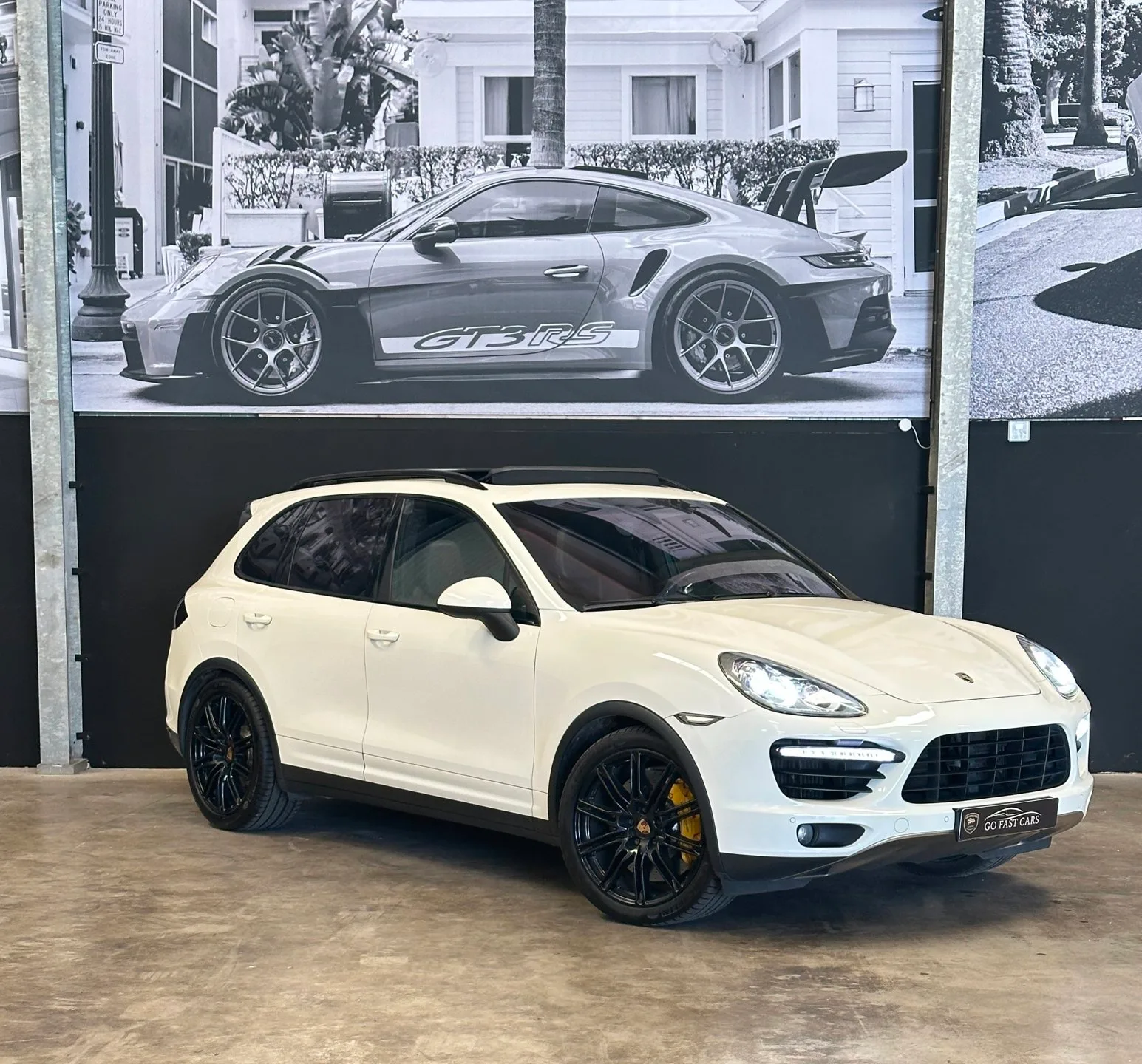 Porsche Cayenne (2011) — foto 1