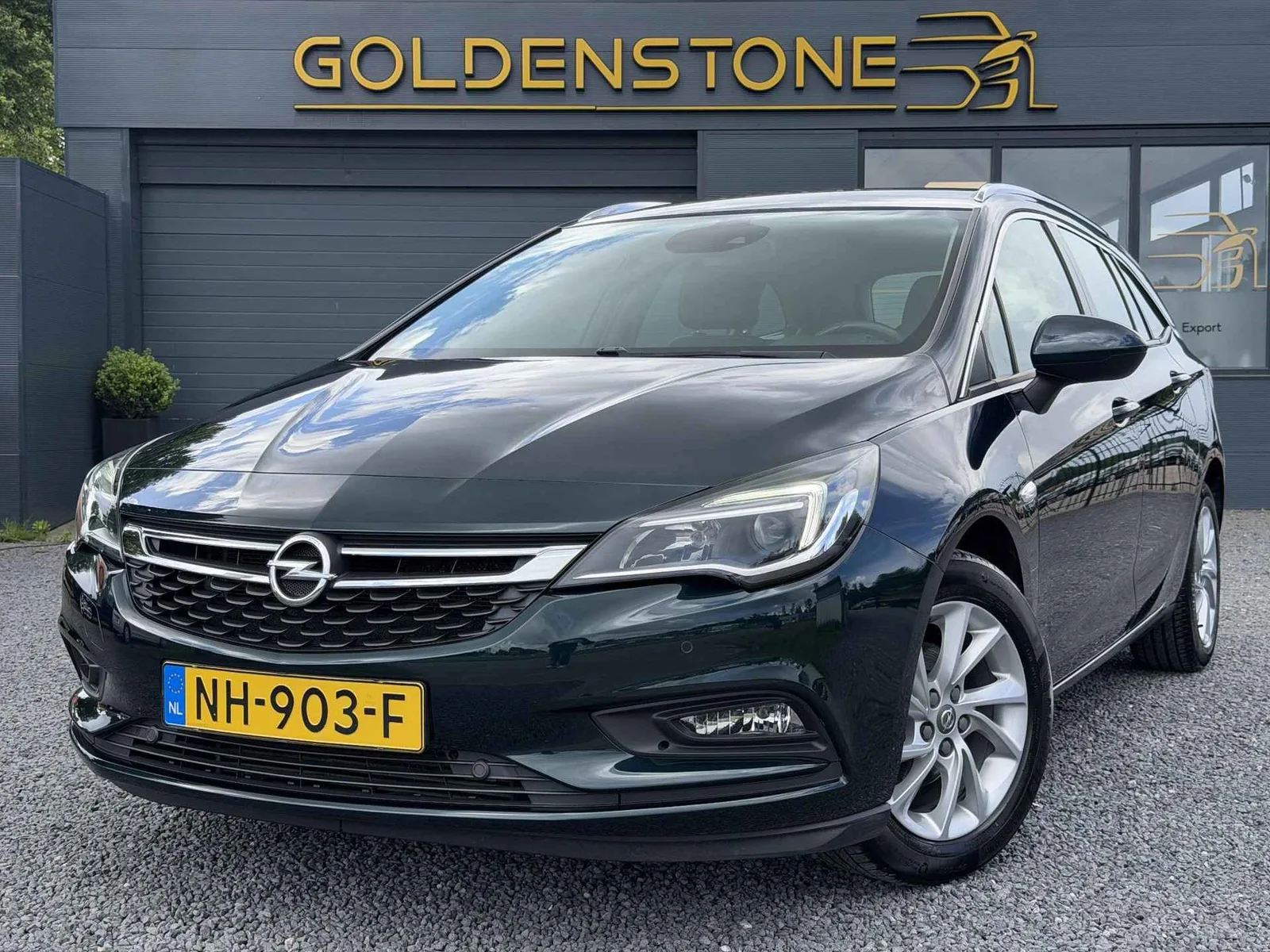 Opel Astra (2017) — foto 1