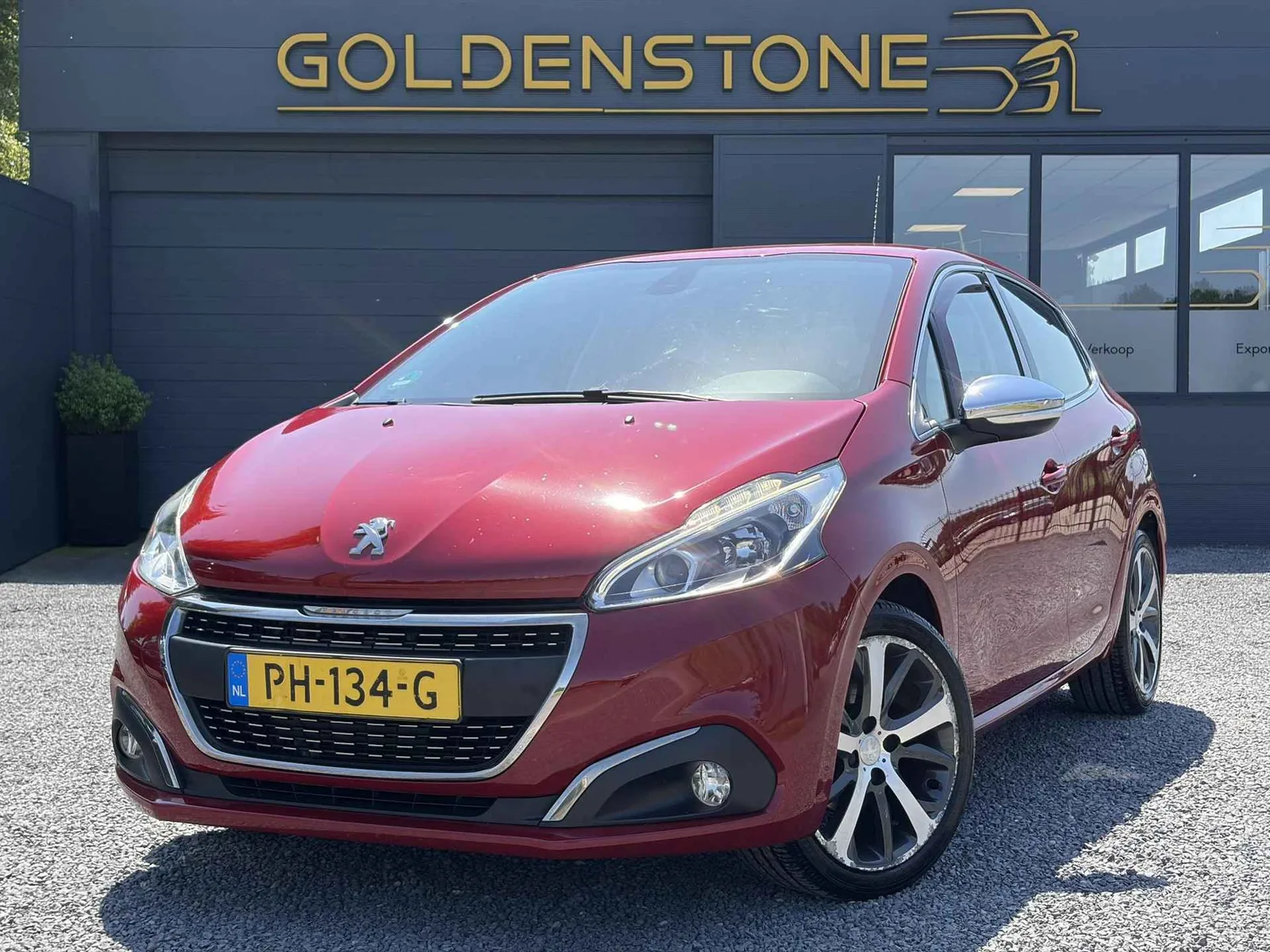 Peugeot 208 (2017) — foto 1