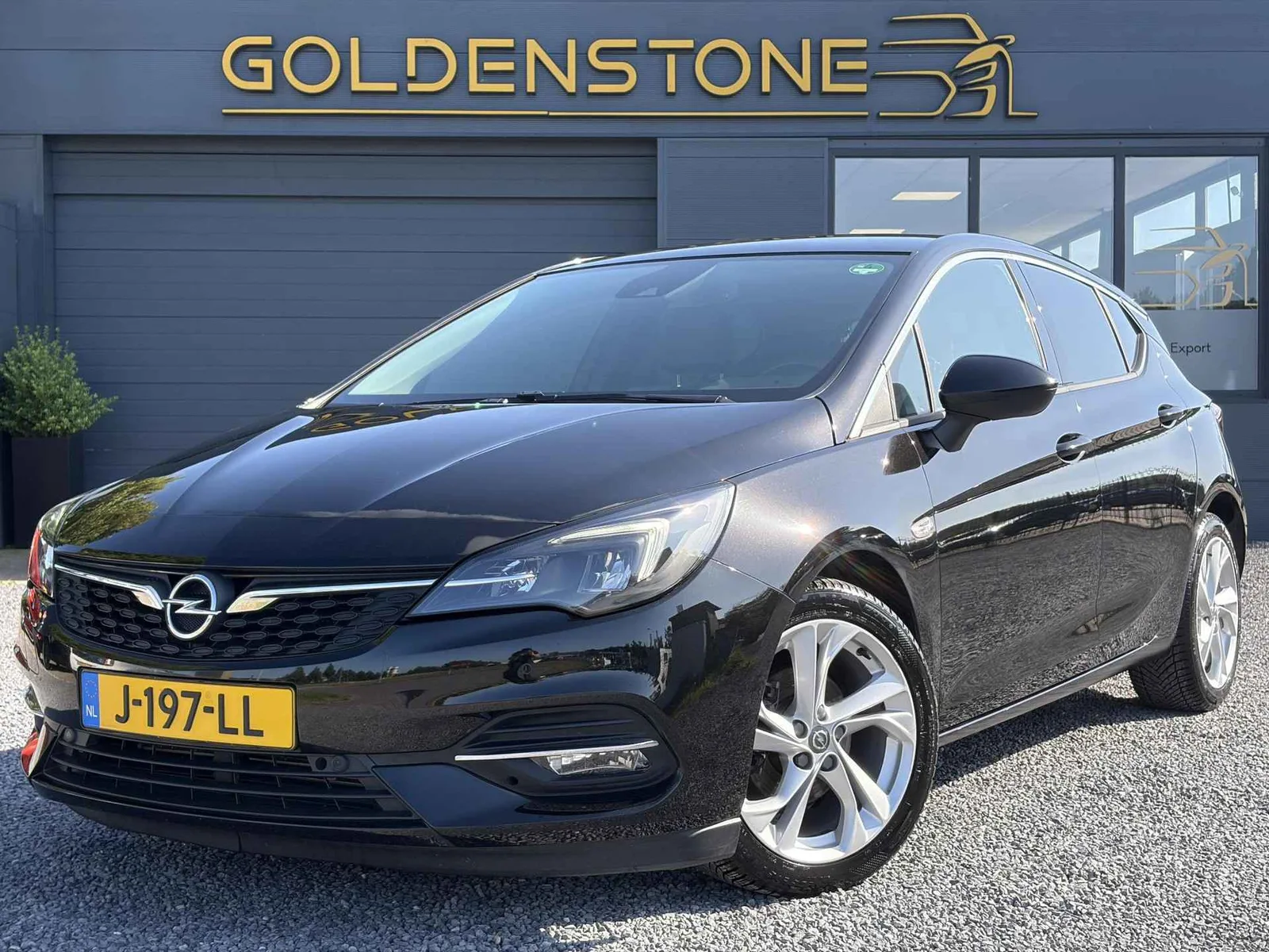Opel Astra (2020) — foto 1