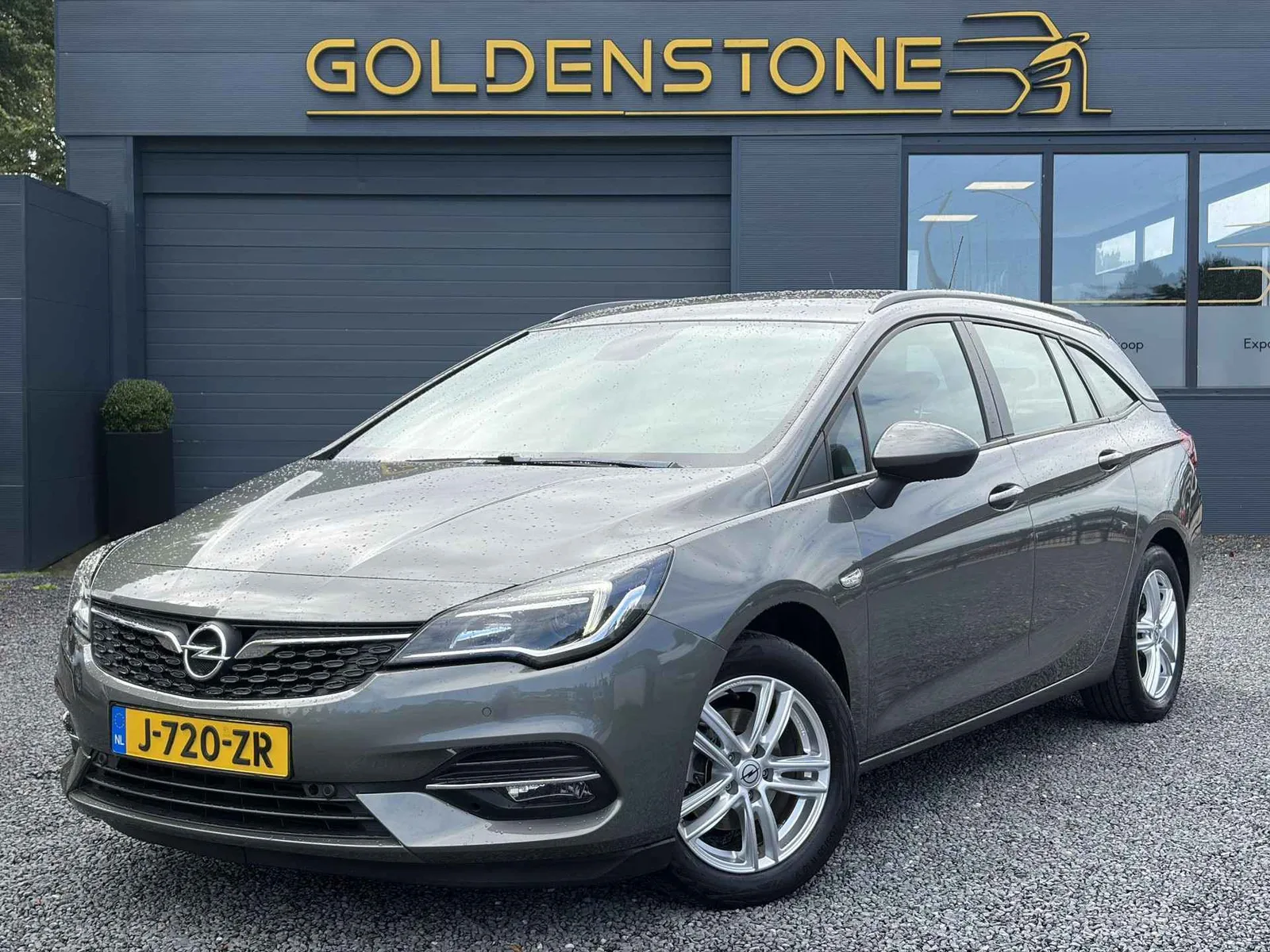 Opel Astra (2020) — foto 1
