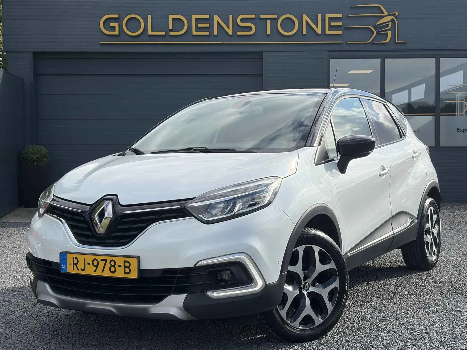 Renault Captur (2017) — foto 1