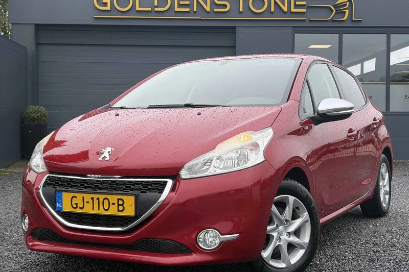 Peugeot 208 (2015)