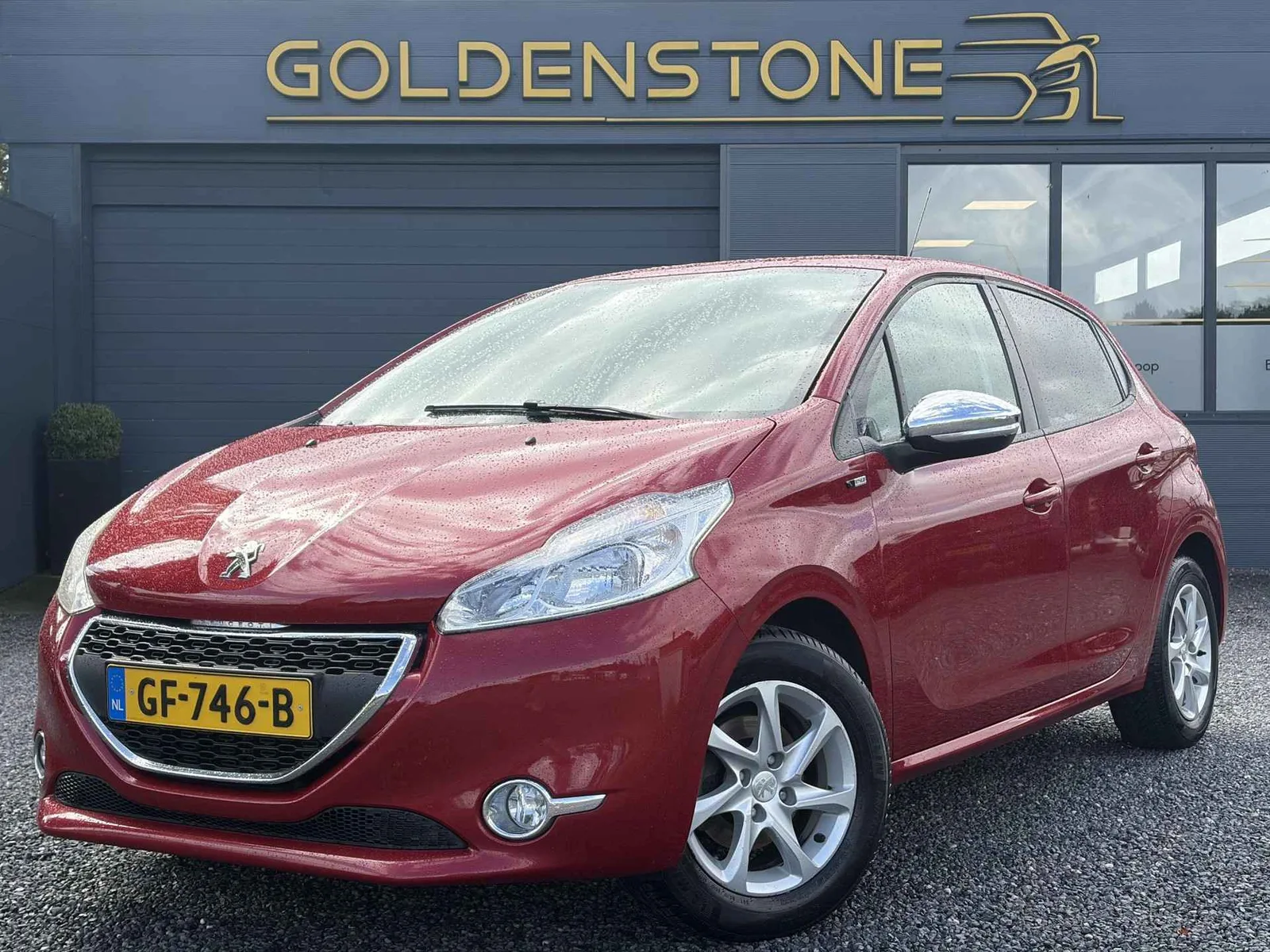 Peugeot 208 (2015) — foto 1