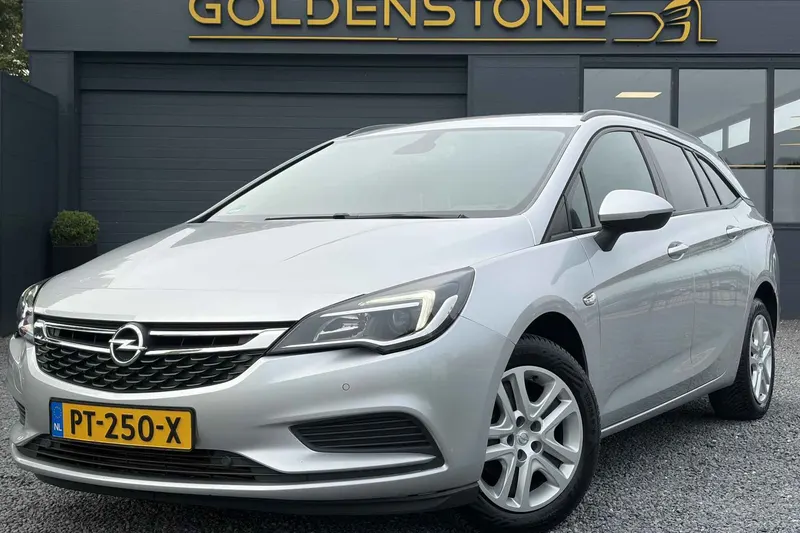 Opel Astra (2017)