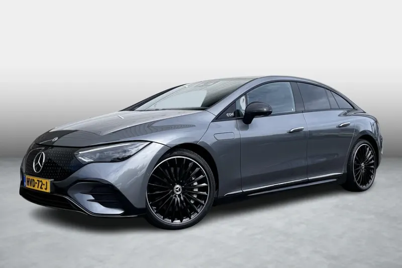 Mercedes-Benz EQE (2025)