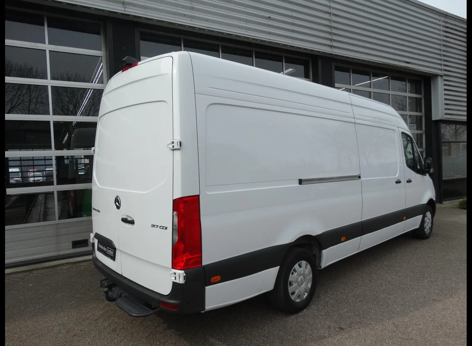 Mercedes-Benz Sprinter (2024) — foto 1