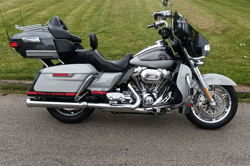 Harley-Davidson Ultra Limited 110 (2014)