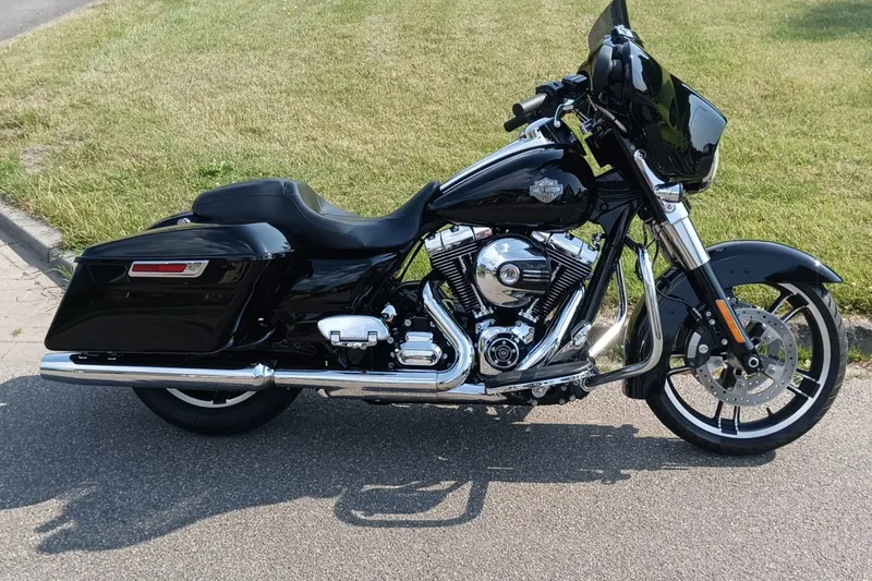 Harley-Davidson Street Glide 103 (2016)