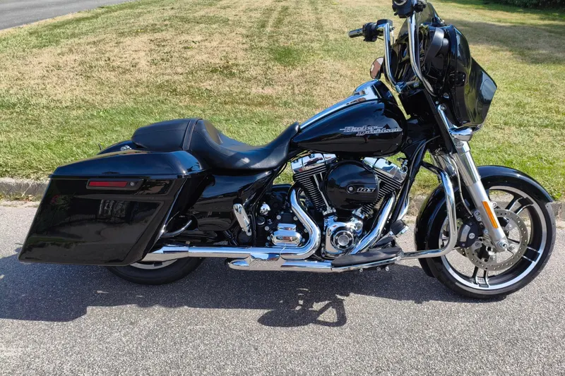 Harley-Davidson bagger Air-ride (2016)