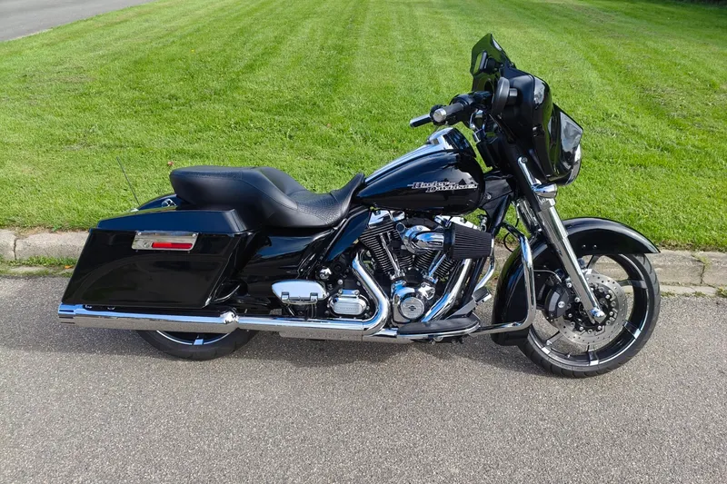 Harley-Davidson Street Glide 103 (2013)