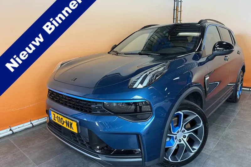 Lynk & Co 01 (2024)