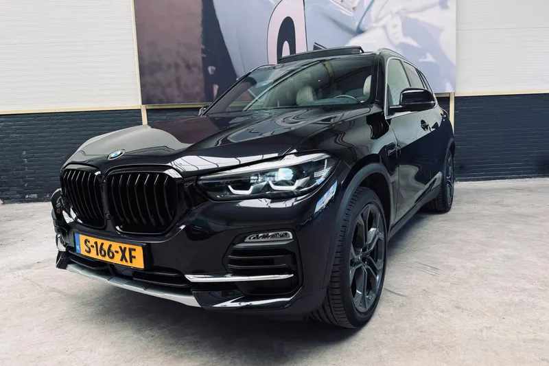 BMW X5 (2020)