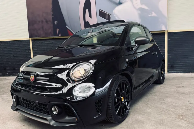 Fiat 500C (2020)