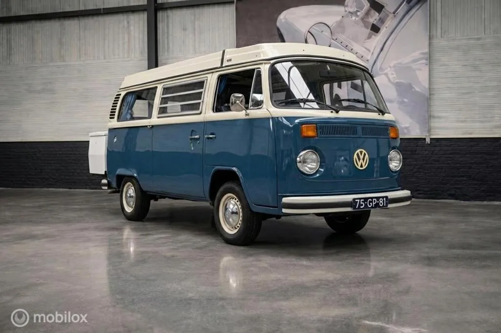 Volkswagen T2 KAMPEERAUTO (1975) — foto 1
