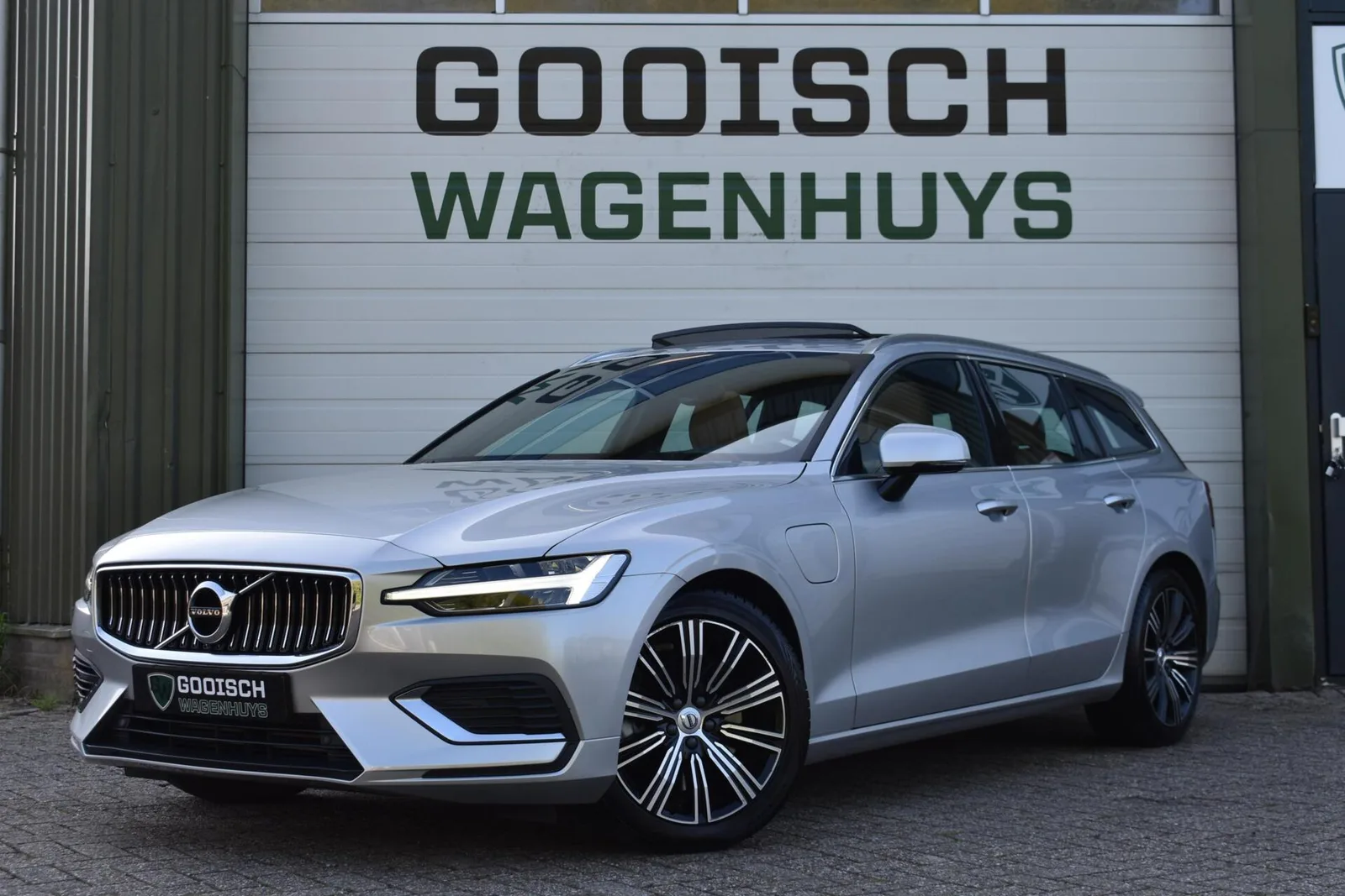 Volvo V60 (2019) — foto 1