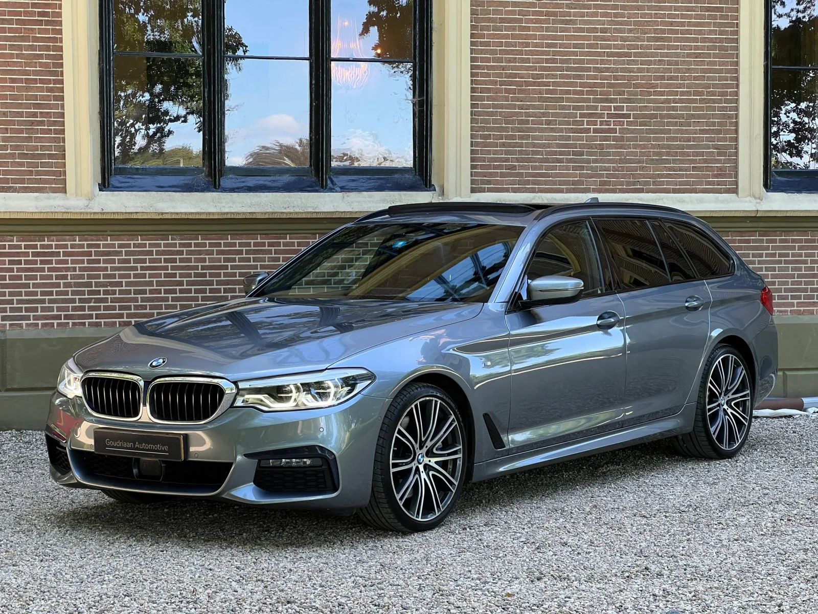 BMW 5-Serie (2019) — foto 1