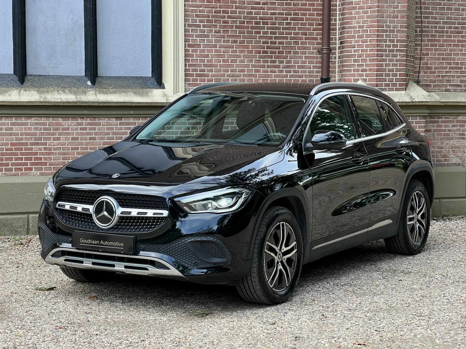 Mercedes-Benz GLA-Klasse (2021) — foto 1