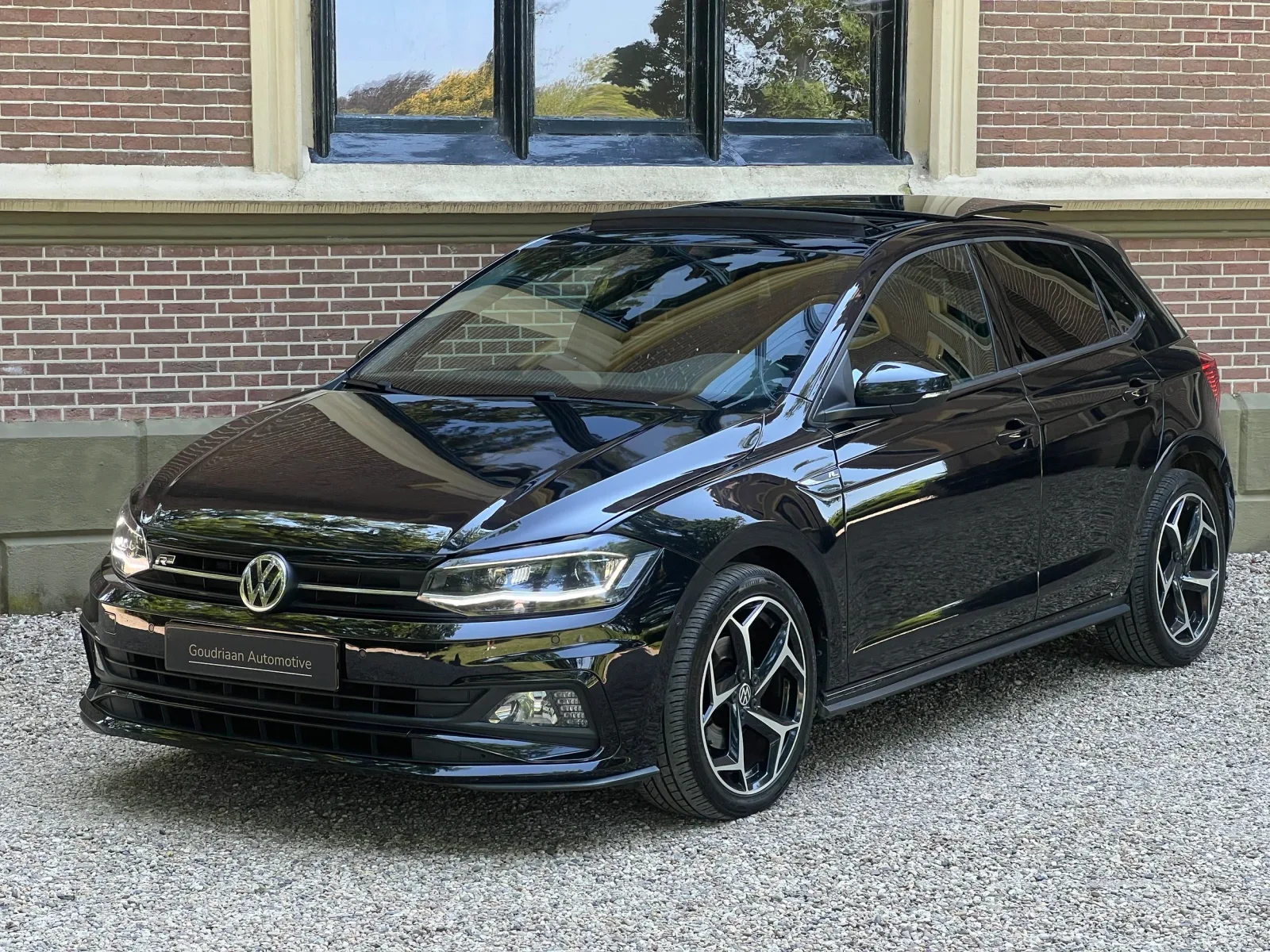 Volkswagen Polo (2019) — foto 1